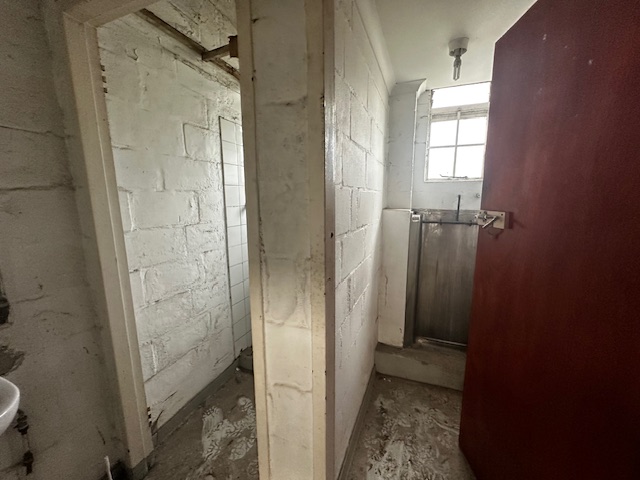 To Let Commercial Property for Rent in Athlone Industrial Western Cape